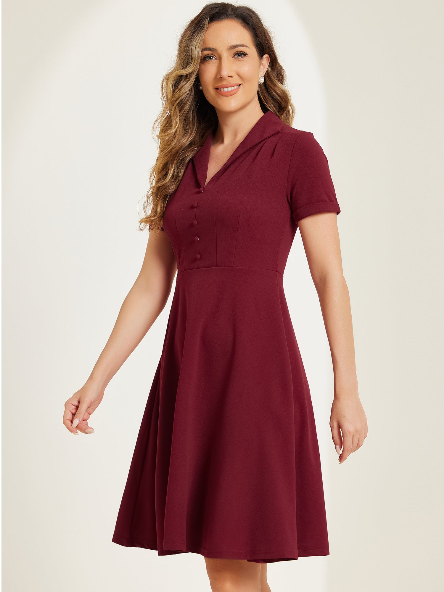 Robe midi vintage à col plat, couleur unie, manches courtes, coupe évasée