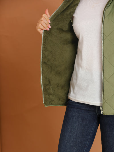 Stand Collar Zip Up Front Quilted Fleece Vest with Pockets