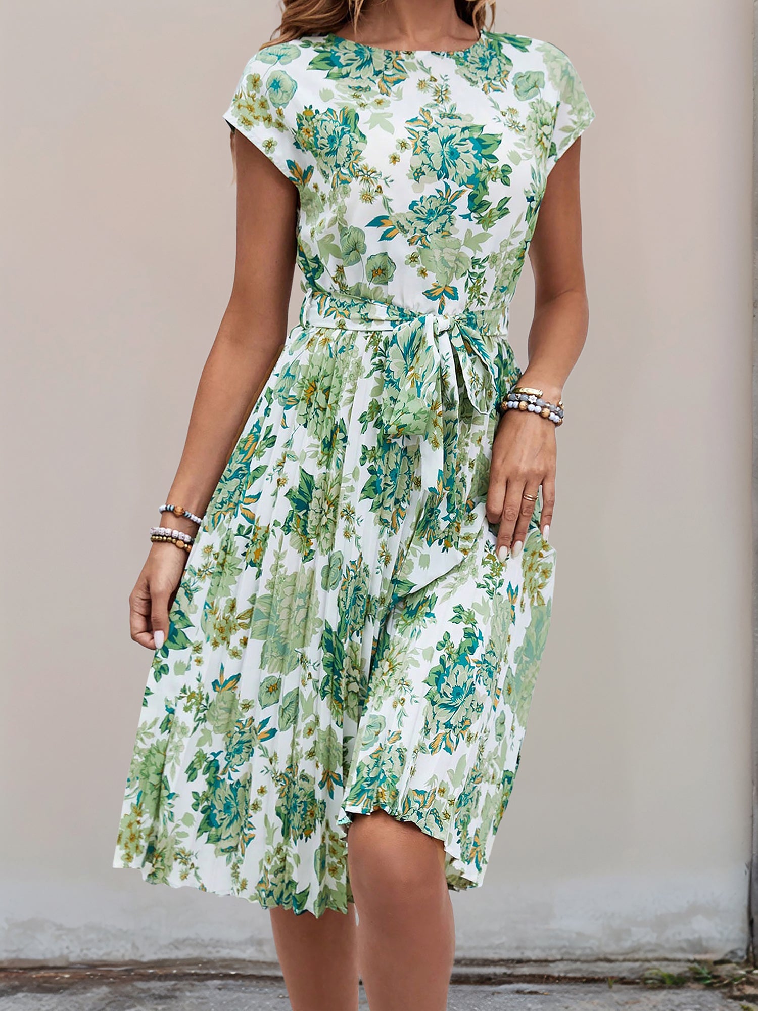 Graphic Print Cap Sleeves Pleated Midi Dress